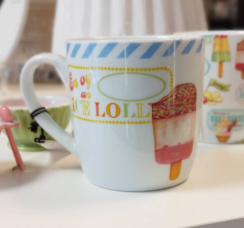 Kubek porcelanowy Retro Treats Enjoy an Ice Lolly Creative Tops biały 300ml