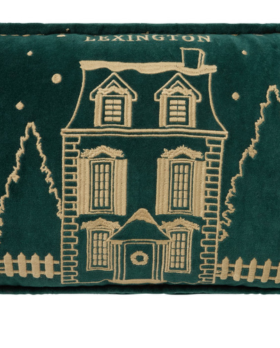 Lexington Poduszka Świąteczna Kamieniczka zielona Winter House Organic Cotton Velvet 50x30 cm kolor zielony 100% bawełna