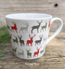 Kubek świąteczny wesołe jelonki Krasilnikoff Danish Design porcelana kolor biały/czerwony/zielony/szary 350ml
