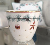 Kubek świąteczny porcelanowy Greengate Mug Juana wpite 9x10cm kolor biały 300ml 