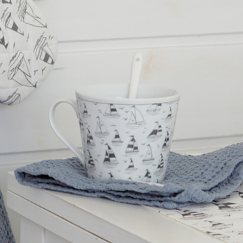 Krasilnikoff Kubek Porcelanowy Żaglówki Boats biały H9cm 350ml