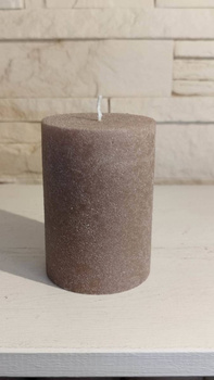 Świeca dekoracyjna walec Welur ciemny beż 10x7 cm czas palenia około 45h