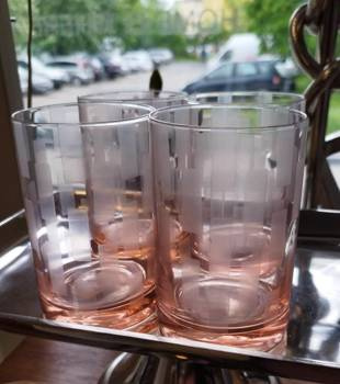 Szklanka do napojów Foley Square Pink komplet 4 szt 300ml kolor pastelowy róż