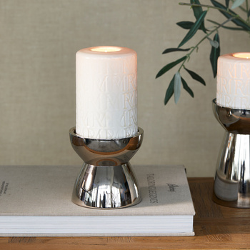 Riviera Maison Świecznik aluminiowy Sandro Candle Holder S  błyszczące srebrne aluminium 11x11cm