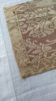 Bieżnik Mollton 40x210cm kolor starego złota 90% akryl 10% nić metaliczna