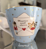 Kubek świąteczny porcelanowy Greengate Mug Xmas letter pale blue 9x10cm kolor błękitny 300ml