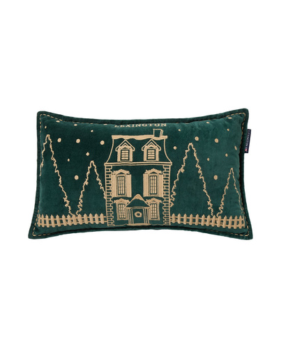 Lexington Poduszka Świąteczna Kamieniczka zielona Winter House Organic Cotton Velvet 50x30 cm kolor zielony 100% bawełna